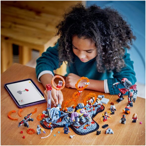 LEGO Marvel Avengers: Τέλος παιχνιδιού - τελική μάχη (76323)