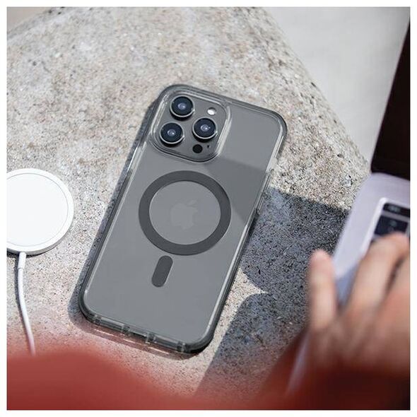 Case IPHONE 14 PRO UNIQ Combat Magclick Charging black 8886463681435