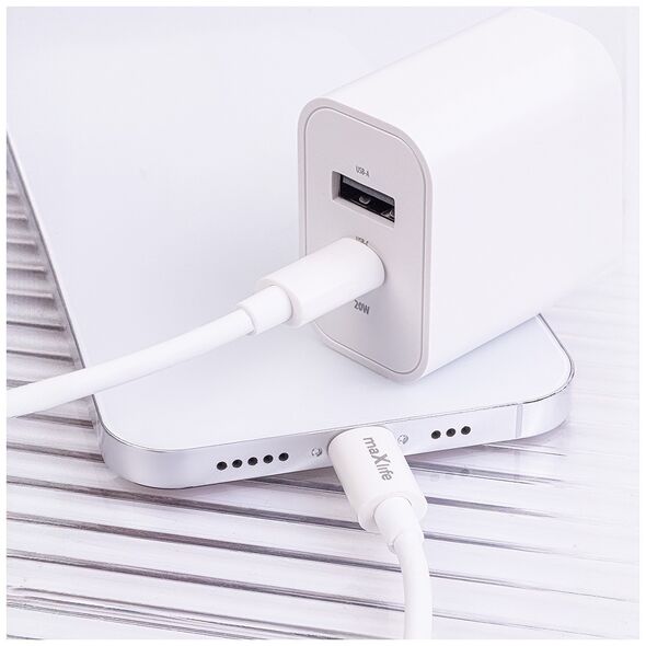 Maxlife MXTC-06-20AC PD QC charger 1x USB-C 1x USB 20W white + USB-C - Lightning cable 20W 5907457738423