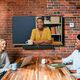 Kamera internetowa OWL Owl Labs Urządzenie do wideokonferencji Owl Bar - listwa wideokonferencyjna 4K z aktywnym ustawianiem ostrości głośników (dodaj Meeting Owl 4+, Meeting Owl 3 lub Meeting Owl Pro, aby uzyskać 360-stopniowe pokrycie i automatyczne prz