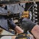 Klucz udarowy Dewalt DEWALT KLUCZ UDAROWY 1/2" 18V 406Nm 2x5,0Ah Z WYTŁOCZKĄ DO WÓZKA PIERŚCIEŃ DCF921P2G