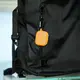 Silikonowe etui z karabińczykiem Bizon Case Headphone Silicone do Apple AirPods Pro 2 marchewkowe